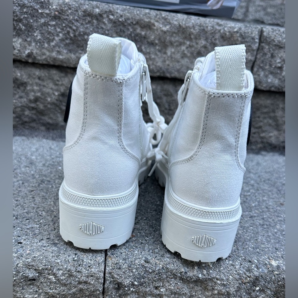 New in Box Palladium Women's White Pallabase Twill Size 7.5 Combat Boots - Picture 7 of 14